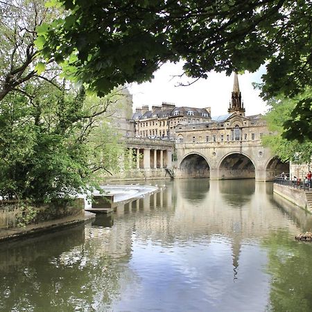 2 Bedroom Apartment In Bath City Centre With Garden & Free Parking Zewnętrze zdjęcie