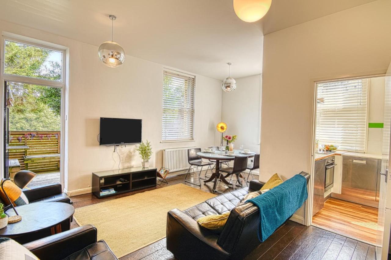 2 Bedroom Apartment In Bath City Centre With Garden & Free Parking Zewnętrze zdjęcie