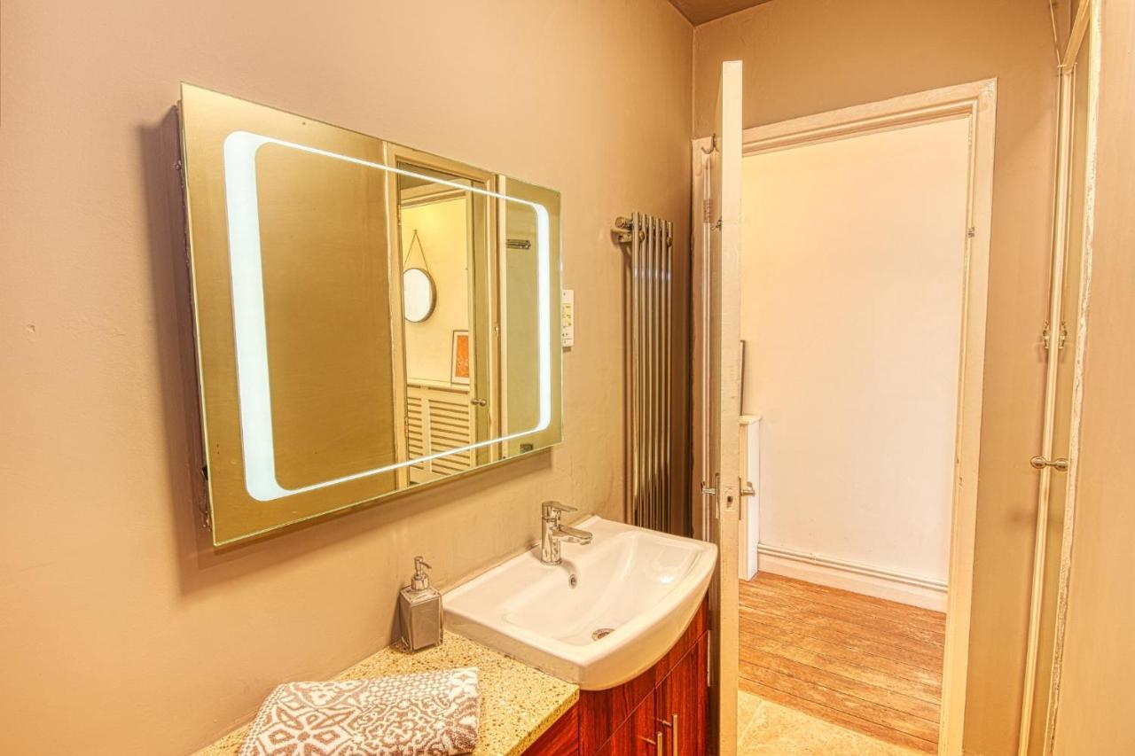 2 Bedroom Apartment In Bath City Centre With Garden & Free Parking Zewnętrze zdjęcie