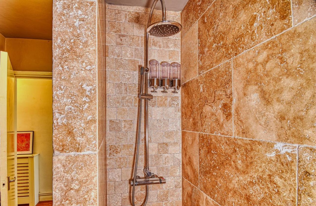 2 Bedroom Apartment In Bath City Centre With Garden & Free Parking Zewnętrze zdjęcie
